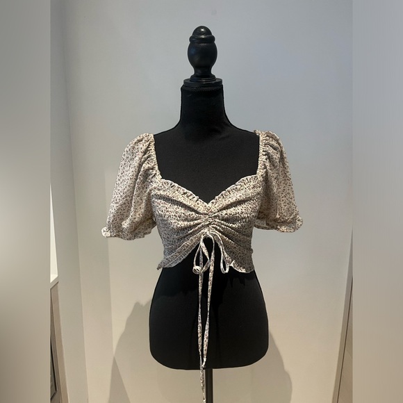 Cropped Rouched Top Size 6 - Picture 5 of 8